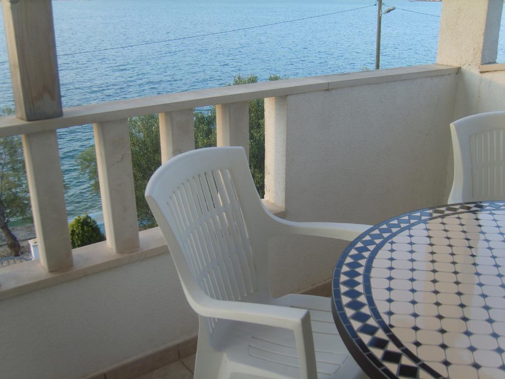 Apartments Iva Alla Trogir Exterior foto